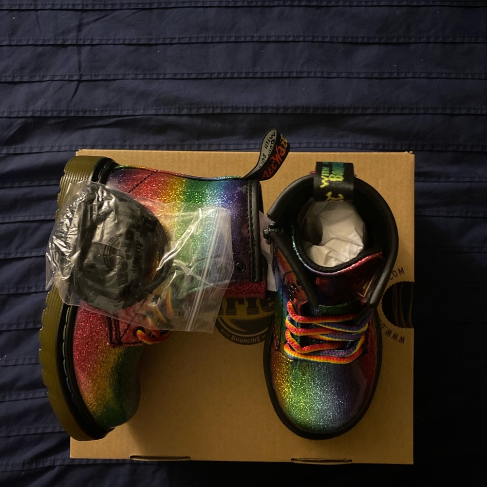 Girls Dr. Martens size 7 Color Rainbow Patent Leather BRAND NEW, NEVER WORN